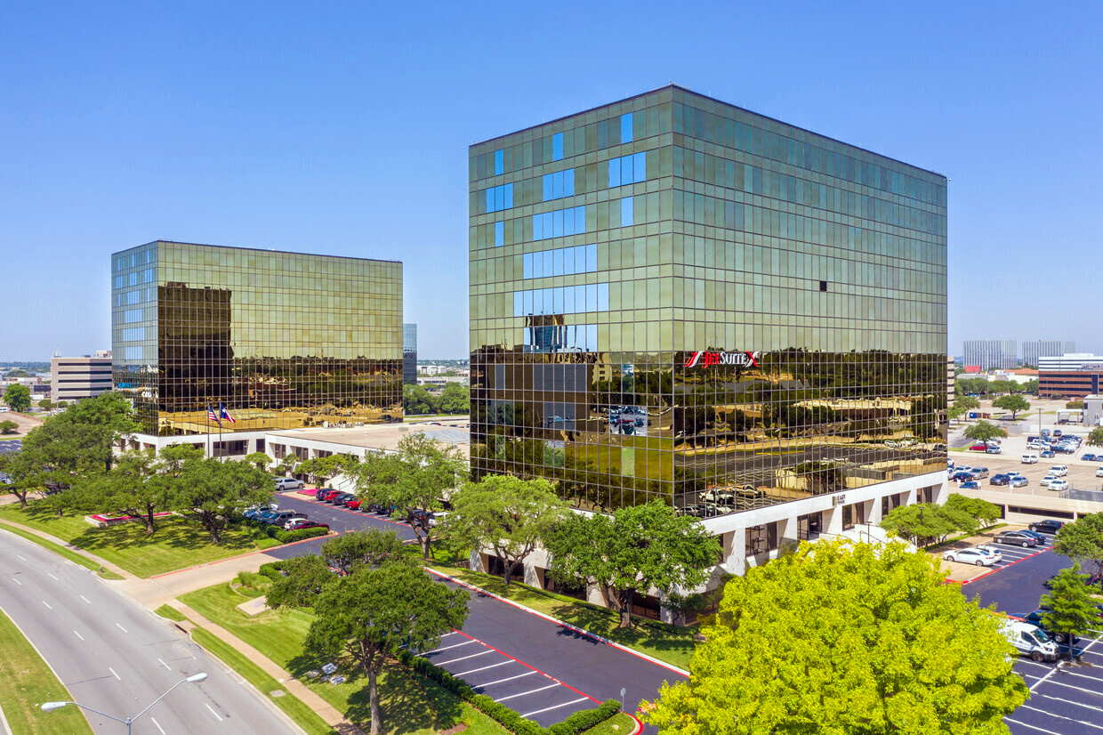 One Mockingbird Plaza